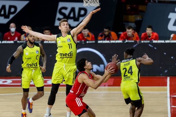 定了坚实基 定了坚实基